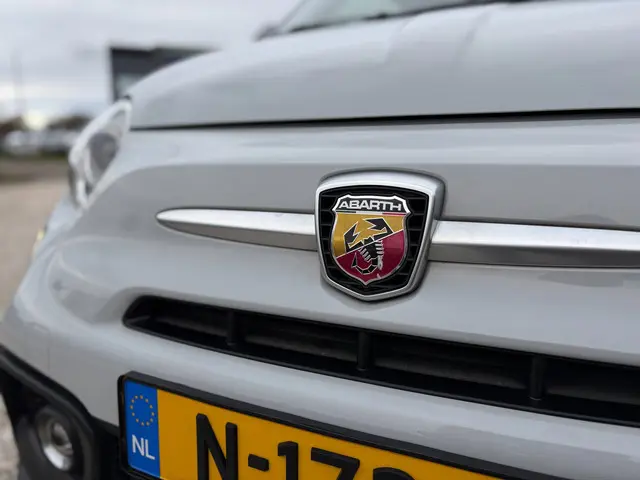 Fiat 500 1.4 T-Jet Abarth 595 SPORT 2016 Benzine 7