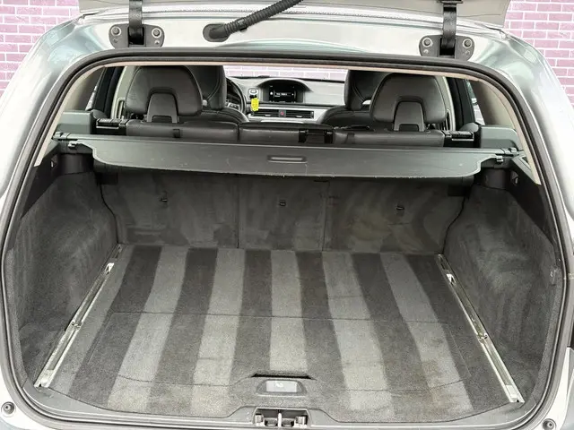 Volvo V70 2.0 T4 Inscription Edition 2015 Benzine 9