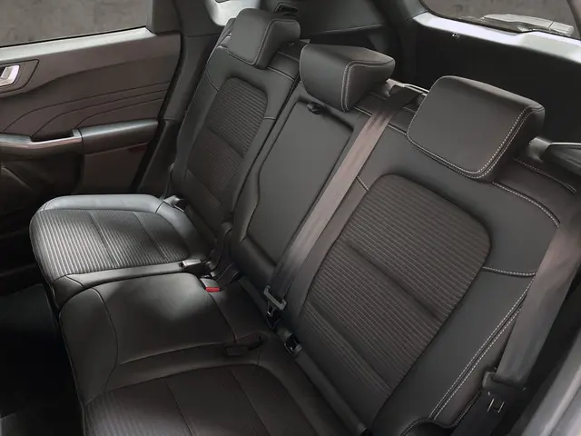 Ford Kuga Titanium X 2022 Hybride Benzine 14