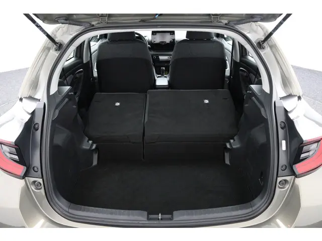 Toyota Yaris 1.5 Hybrid Dynamic 2020 Hybride Benzine 25