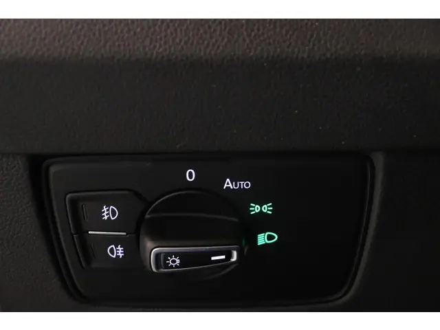 Volkswagen Passat 1.5 TSI R-Line Business + 2022 Benzine 27