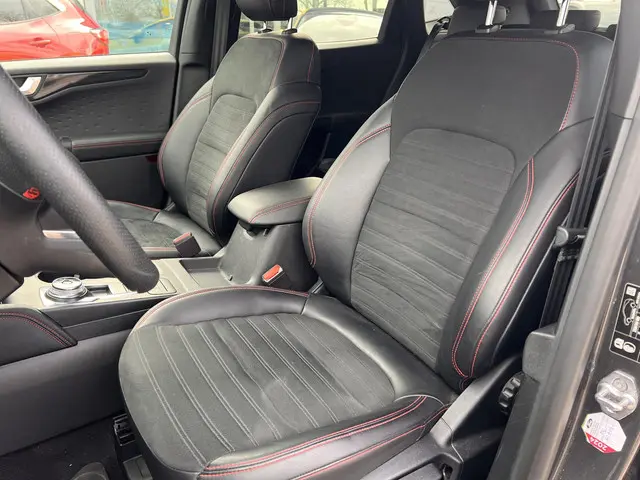 Ford Kuga 2.5 PHEV ST-Line X 2021 Hybride Benzine 6