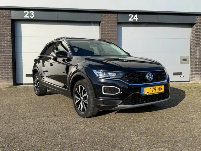 Volkswagen T-Roc 1.5 TSI Sport Business R 2020 Benzine 2