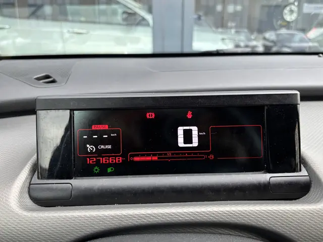 Citroën C4 Cactus 1.2 PureTech Shine 2018 Benzine 21