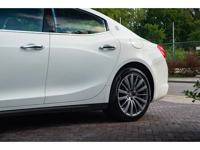 Maserati Ghibli 3.0 V6 D 2017 Diesel 28