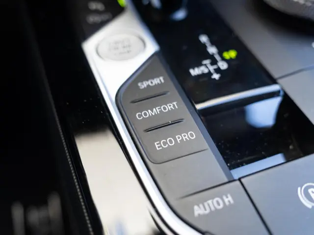 BMW 1 Serie 120i 2022 Benzine 24