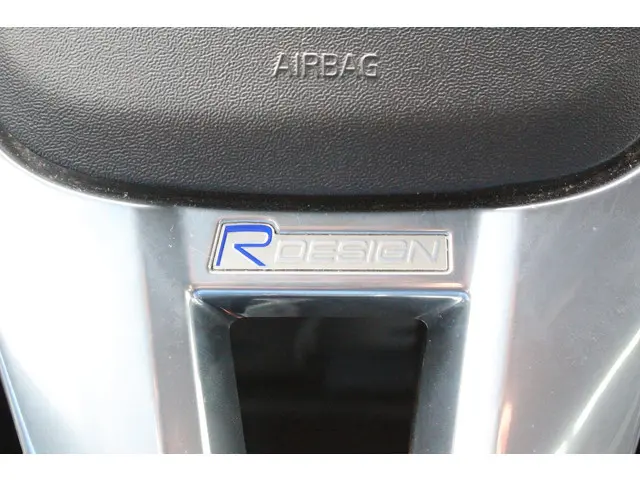 Volvo V60 1.6 T3 R-Design 2015 Benzine 37