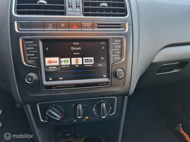 Volkswagen Polo 1.2 TSI Comfortline 2017 Benzine 17