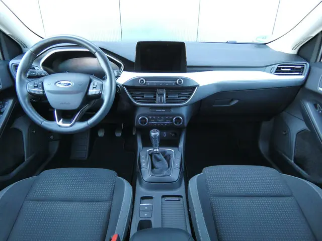 Ford Focus HELAAS VERKOCHT!!! 2018 Benzine 10