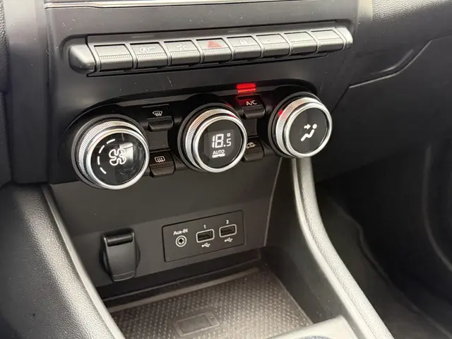 Renault Captur 1.3 TCe 130 Intens 2020 Benzine 23