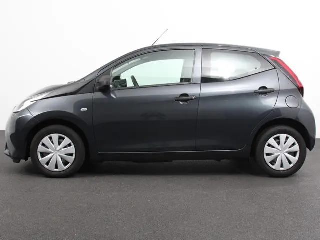 Toyota Aygo 1.0 VVT-i x-fun 2021 Benzine 7