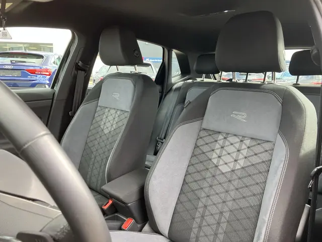 Volkswagen Polo 1.0TSI/95PK DSG R Line 2024 Benzine 9