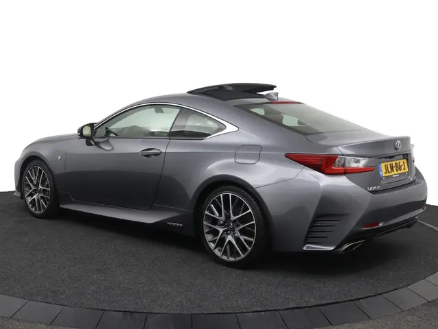 Lexus RC 300h F Sport Line 2016 Hybride Benzine 12