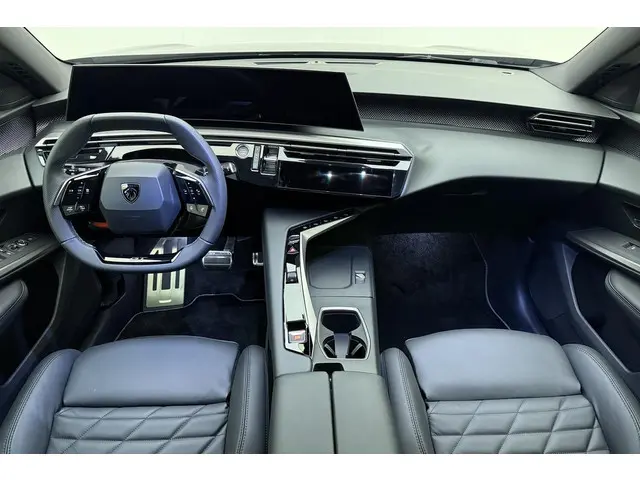 Peugeot 5008 1.6 Plug-in Hybrid GT 2025 Hybride Benzine 21