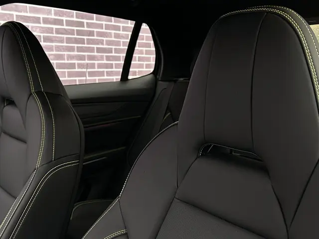 Lynk & Co 01 More 2025 Hybride Benzine 31