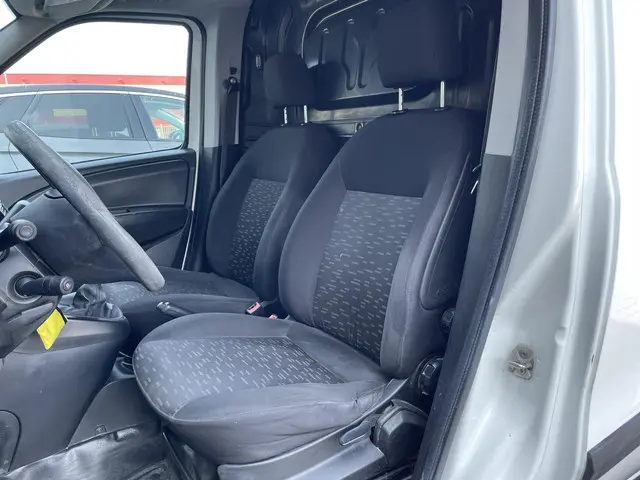 Opel Combo 1.3 CDTi L1H1 ecoFLEX 2013 Diesel 12