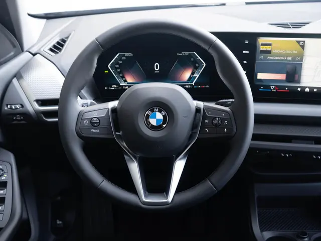 BMW 1 Serie 5-deurs 120 2025 Benzine 12