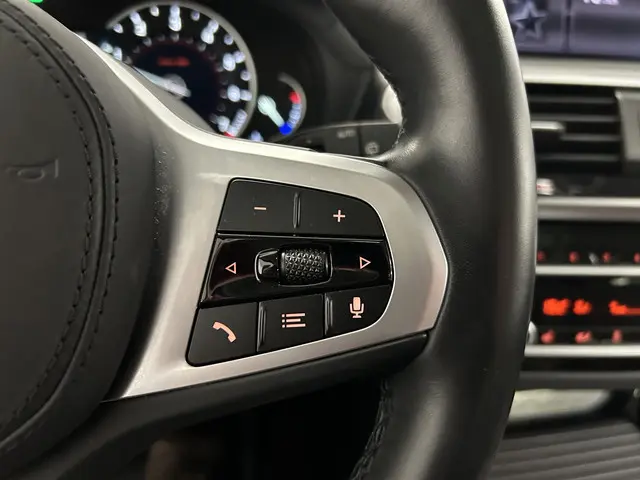 BMW X3 xDrive20i High Executive 2020 Benzine 25