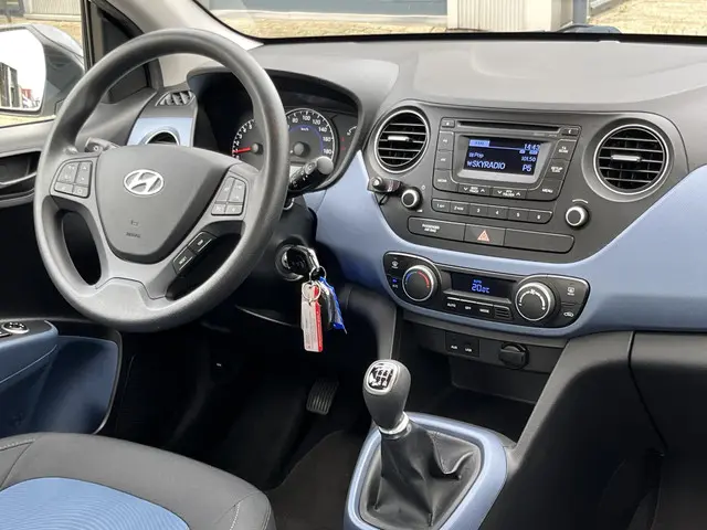Hyundai i10 1.0i i-Motion Comfort 2015 Benzine 5