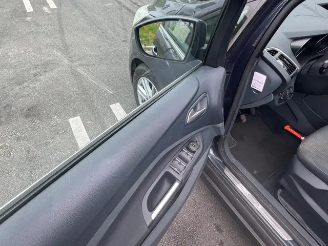 Ford C-MAX 1.0 Titanium / NAP / AIRCO 2013 Benzine 9