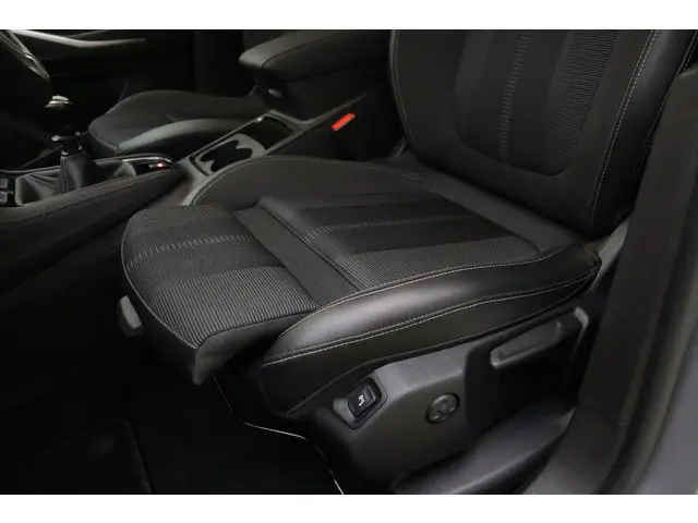 Opel Grandland 1.2 Turbo GS 2023 Benzine 17