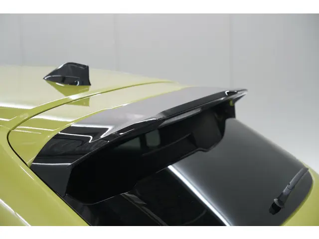 Peugeot 208 Hybrid 136 e-DCS6 GT 2024 Hybride Benzine 23