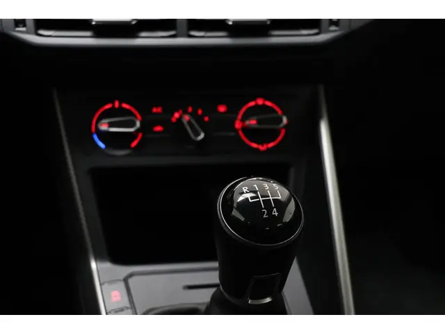 Volkswagen Polo 1.0 TSI Comfortline 2019 Benzine 16