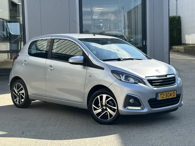 Peugeot 108 1.2 VTi Allure 2014 Benzine 20