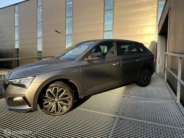 Škoda Scala 1.5 TSI ACT Monte Carlo 2024 Benzine 18