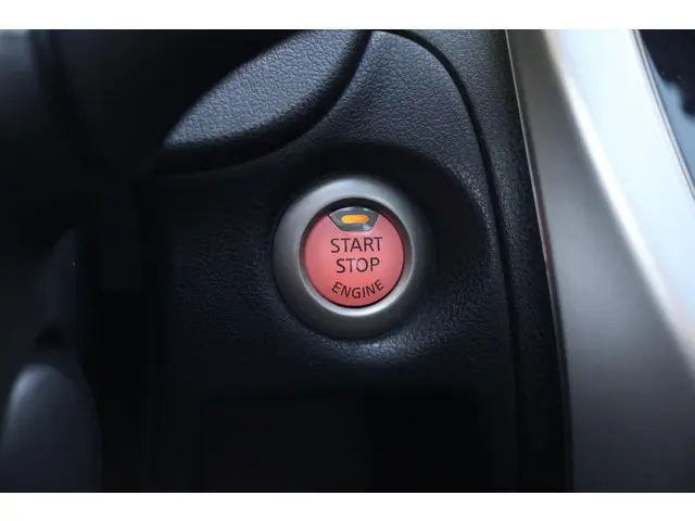 Nissan Note 1.2 DIG-S Tekna 2015 Benzine 25