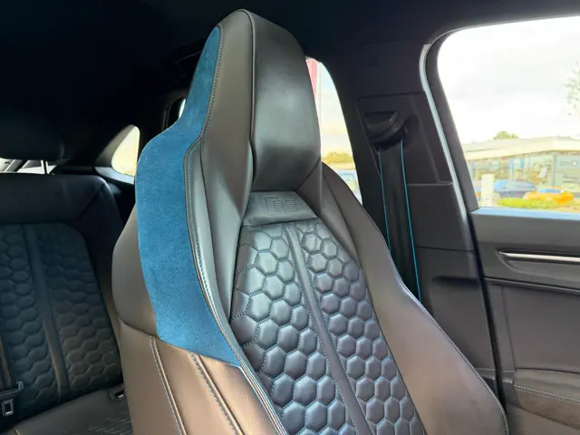 Audi RSQ3 TFSI RS / Panorama/ Full spec 2022 Benzine 16