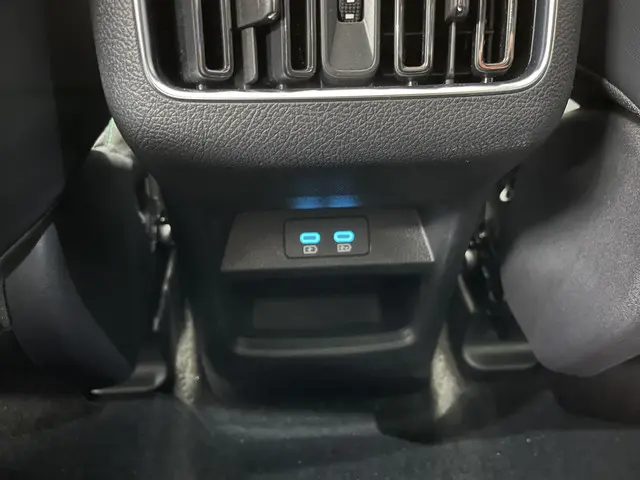 BYD SEAL U 1.5 DM-i FWD Boost 2025 Hybride Benzine 37