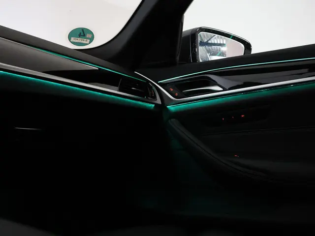 BMW 5 Serie 540i M-SPORT 2022 Benzine 22