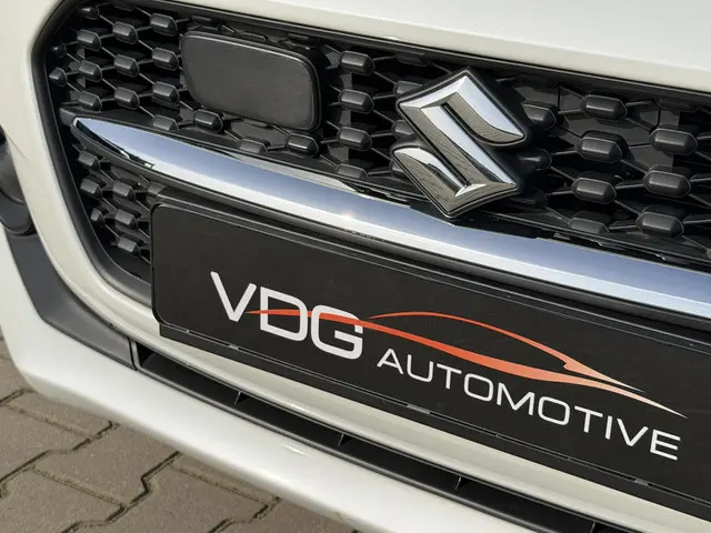 Suzuki Swift 1.2 Select Smart Hybrid 2022 Benzine 26