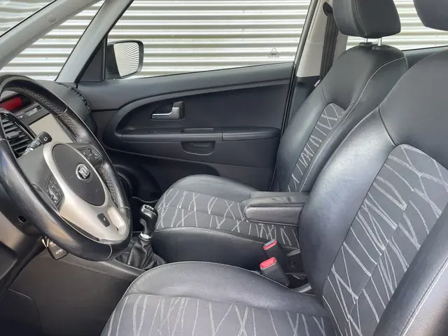 Kia Venga 1.4 CVVT DynamicLine 2016 Benzine 9