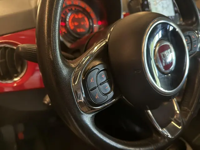 Fiat 500 1.2 Lounge 2019 Benzine 24