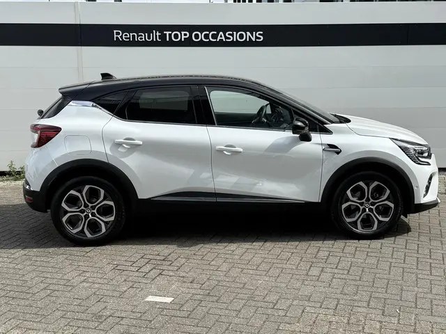 Renault Captur 1.0 TCe 90 techno 2023 Benzine 16