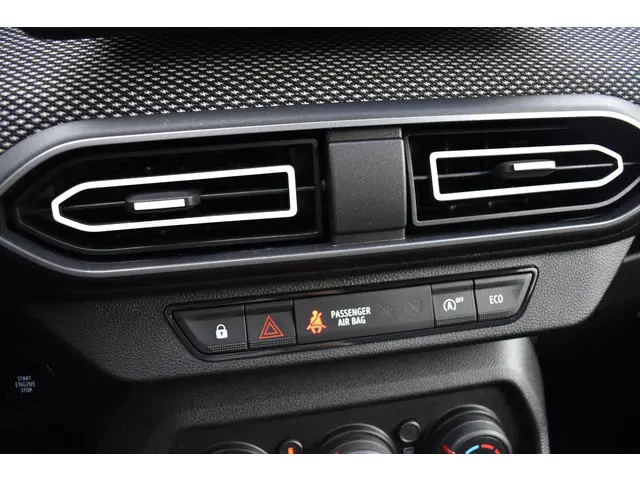 Dacia Jogger TCe 110 Expression 2023 Benzine 26