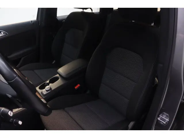 Mercedes-Benz B-Klasse 180 Ambition 2018 Benzine 15