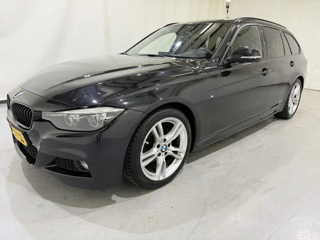 BMW 3 Serie Touring 318i M Sport Aut8 2019 Benzine 58