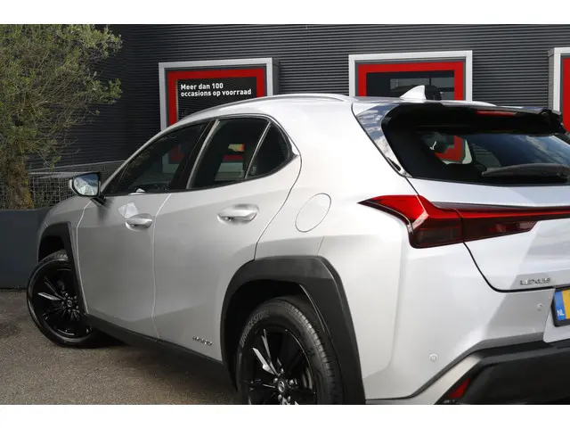 Lexus UX 250h Business Line 2020 Hybride Benzine 10