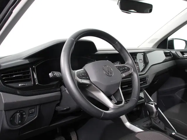 Volkswagen Polo 1.0 TSI Life DSG Automaat 2022 Benzine 2