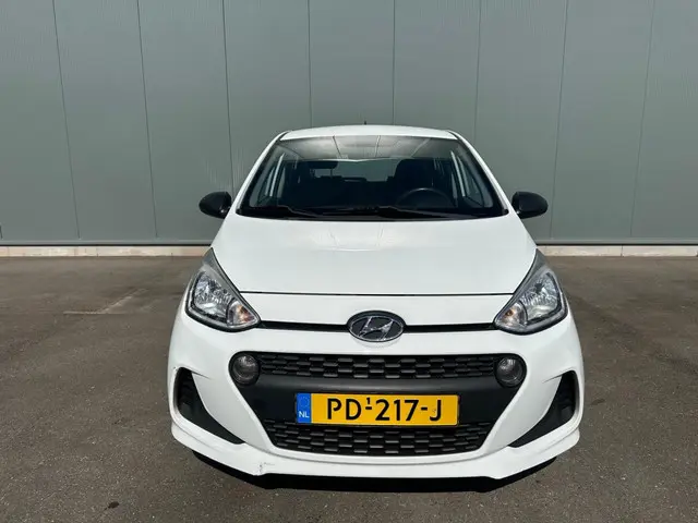Hyundai i10 1.0i i-Motion AIRCO | NAP ! 2018 Benzine 2