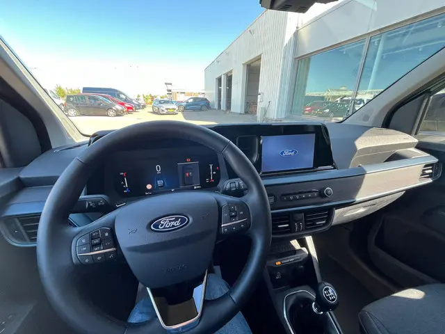 Ford Transit Courier 1.0 EcoBoost Active 2024 Benzine 25