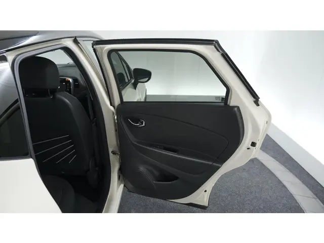 Renault Captur TCe 120 Dynamique 2017 Benzine 53
