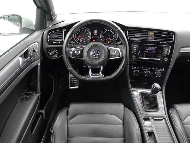 Volkswagen Golf 1.2 TSI Highline+ 2014 Benzine 6