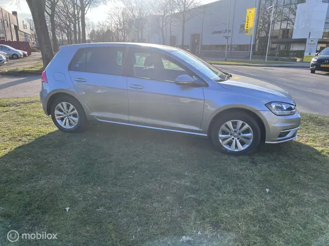 Volkswagen Golf 1.0 TSI Comfortline Business 2017 Benzine 5