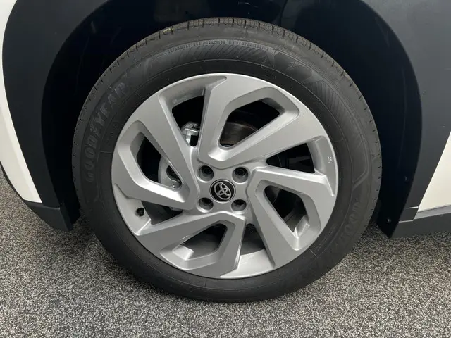 Toyota Aygo X 1.0 VVT-i MT first 2023 Benzine 9