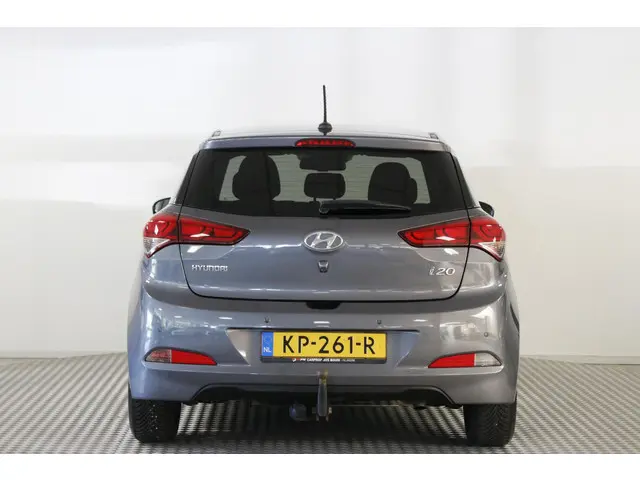 Hyundai i20 1.0 T-GDI Go! 2016 2016 Benzine 10