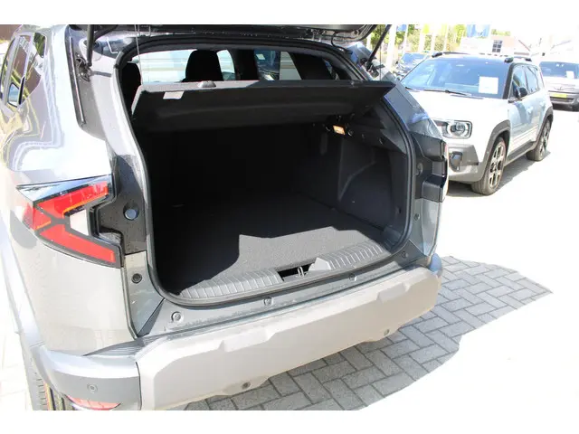 Dacia Duster Hybrid 140 Journey 2025 Hybride Benzine 6
